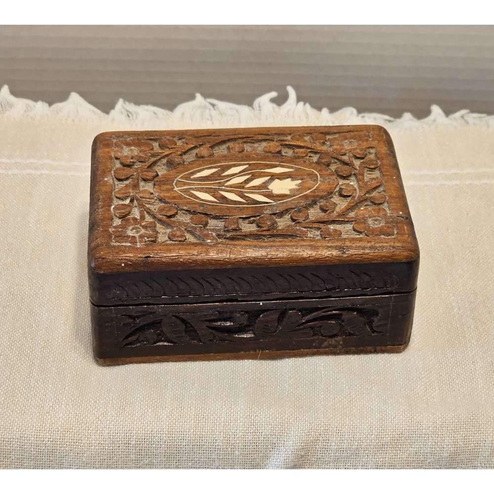 Vintage Wooden Hand Carved Designed Tricket Box